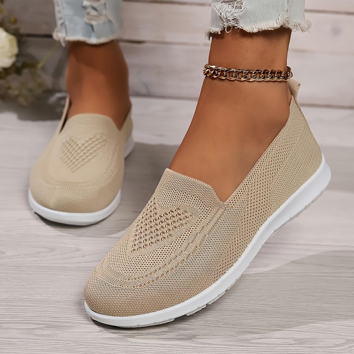 Einfarbige Strick-Sneakers für Damen, leichte Slip-On-Wanderschuhe mit weicher Sohle, niedrige, atmungsaktive Alltagsschuhe in Übergröße cm