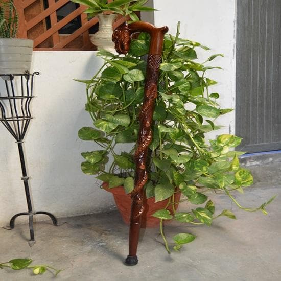94 cm großer, aus Holz geschnitzter Adlerkopf, Schlange, die auf einen Baum klettert, geformter Gehstock, handgefertigt aus Holz, bequemer Griff,