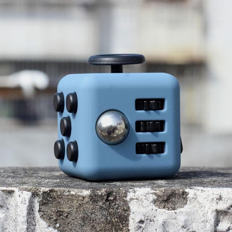 Mini Fidget Cube Spielzeug Vinyl Schreibtisch Fingerspielzeug Squeeze Fun Stress Reliever Antistress Stress Cube Toys grau