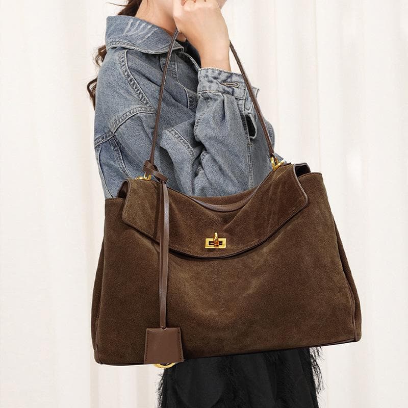 Pendler-Airbag-Umhängetasche aus mattiertem Leder, Pitot-Tasche, große Kapazität, Premium-Unterarmtasche kaffeebraun