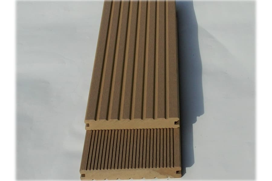 BPC Massivdiele sandfarbend 20 x 145 mm, 4 m Diele