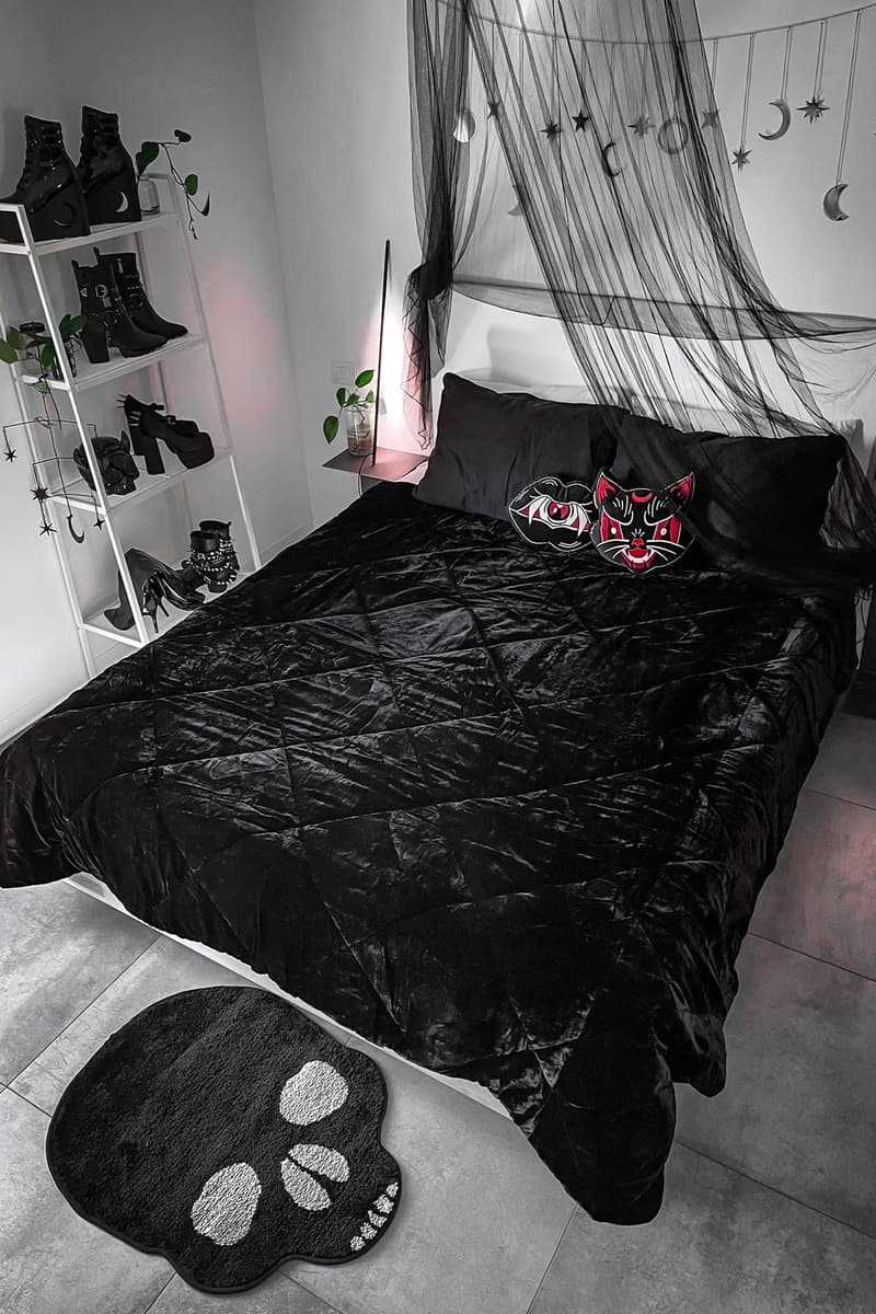 Tagesdecke KILLSTAR - Jet Velvet - schwarz