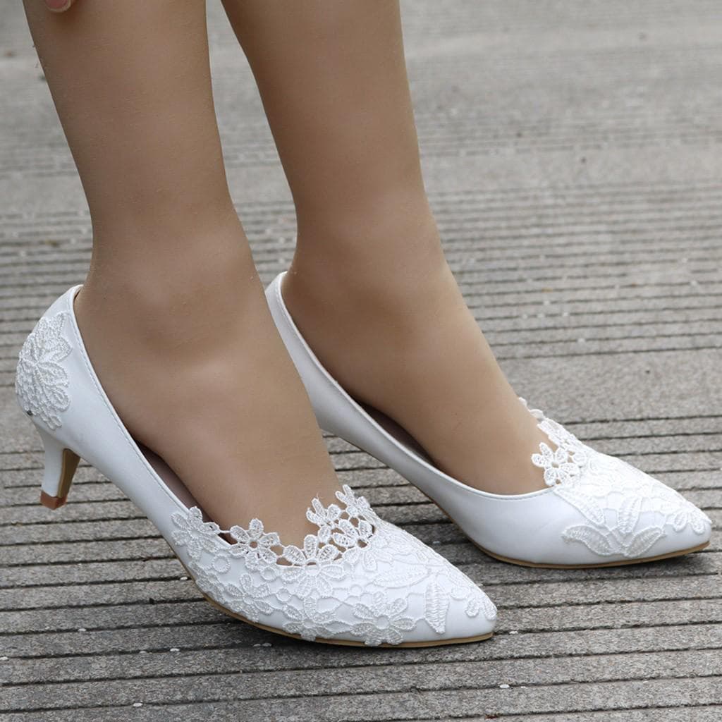 Spitze weiße Spitzenblumen-Schuhe für Damen mit kurzem Absatz, weiße Hochzeits-Freizeitschuhe cm weiß