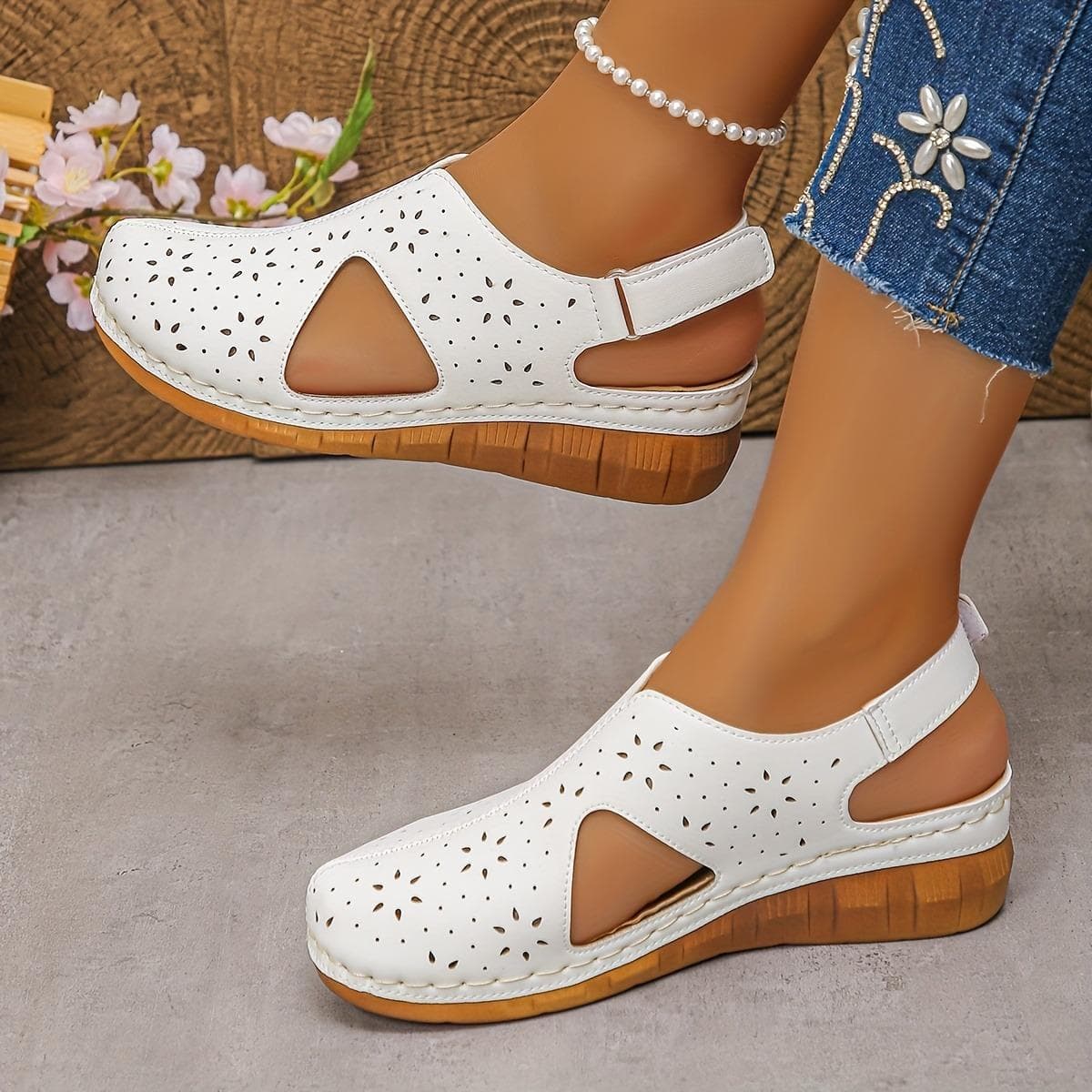 Damen Verstellbare Klettverschluss-Sandalen mit Keilabsatz - Atmungsaktiv Dicke Sohle Rutschfest, Bequemes Geschlossenes Zehendesign für den Sommer,