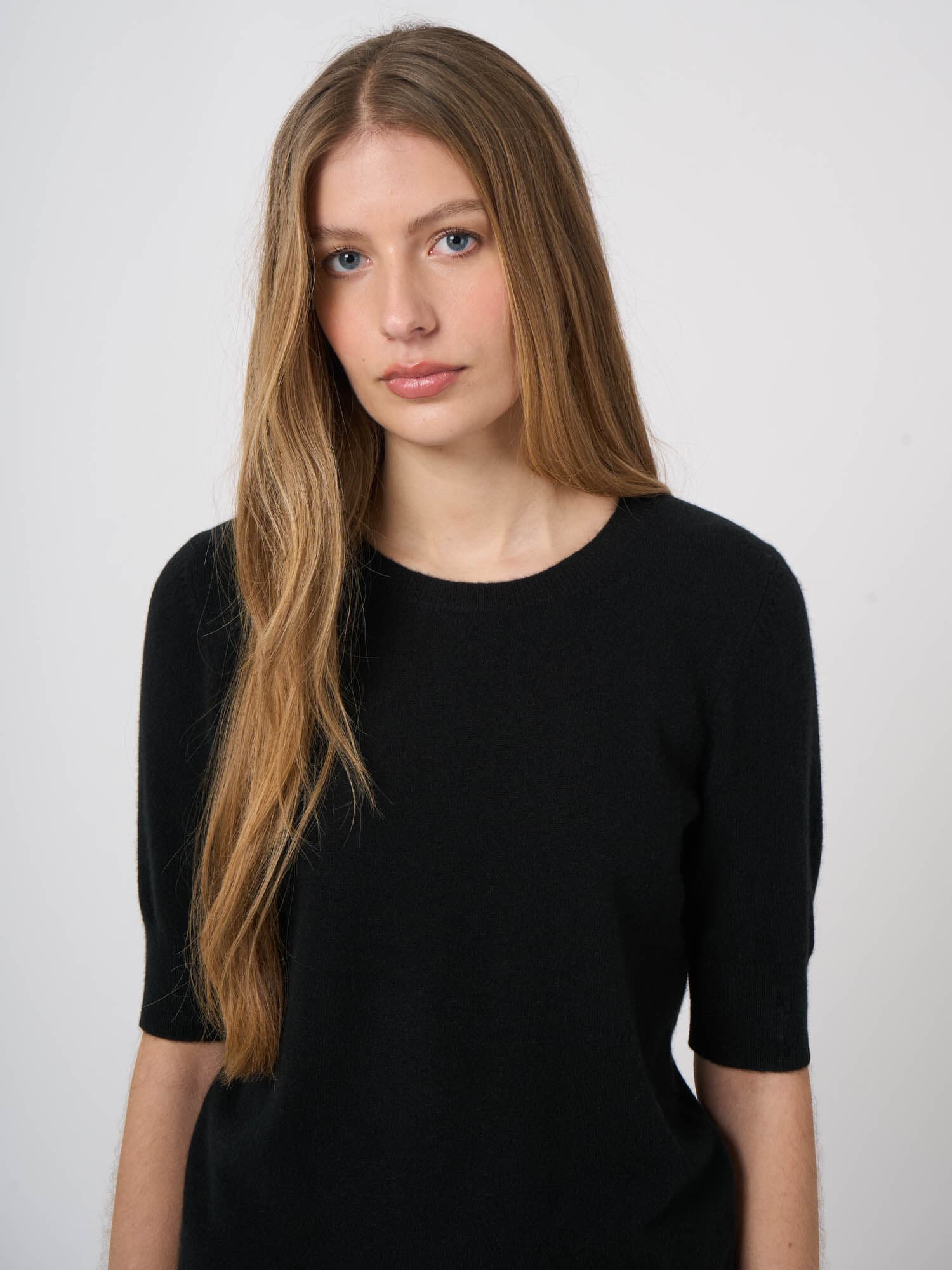 Basic Kurzarm-Pullover aus Bio-Kaschmir
