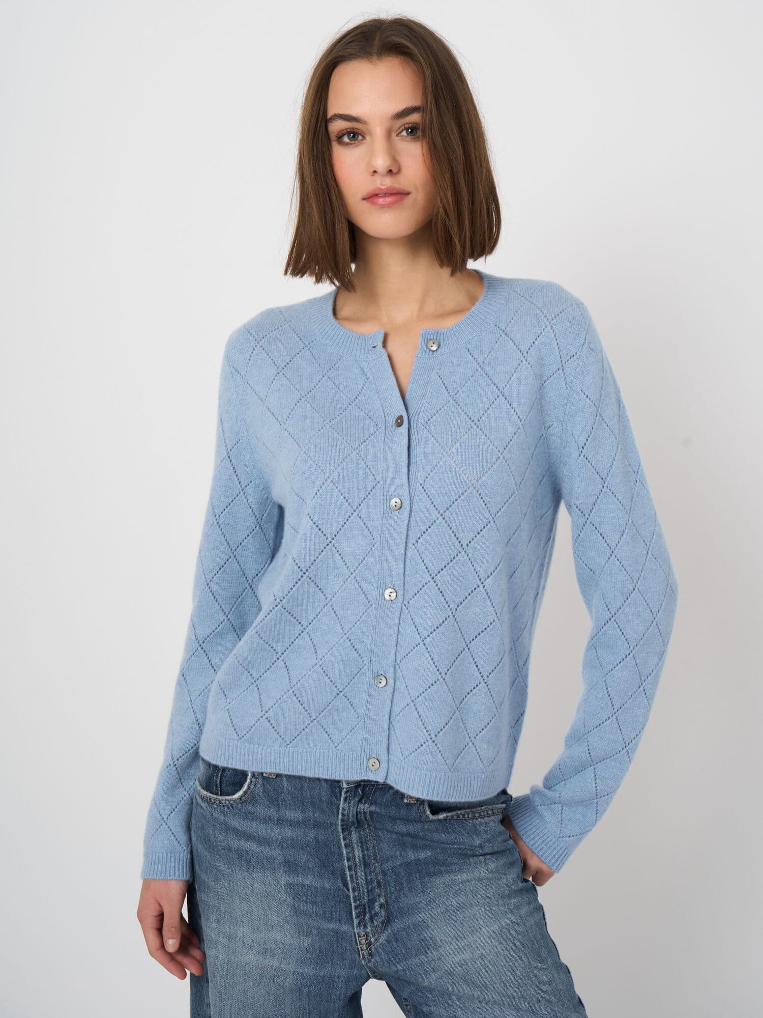 Weicher Damen-Cardigan aus 100% Kaschmir mit Ajourmuster