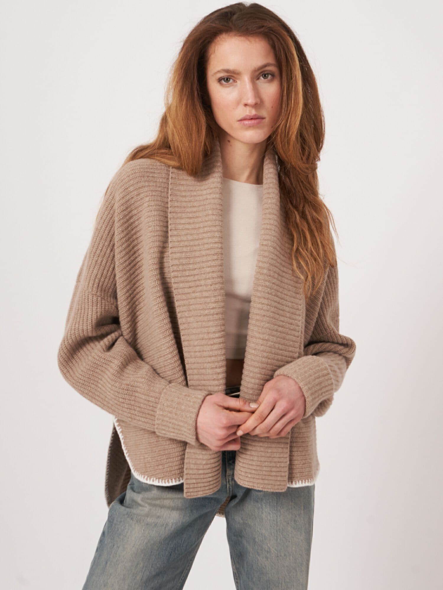 Rippstrick-Cardigan mit breitem Schalkragen