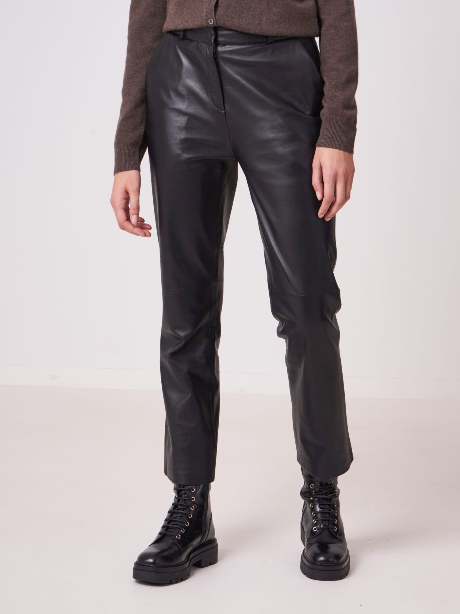 Weite Lederhose